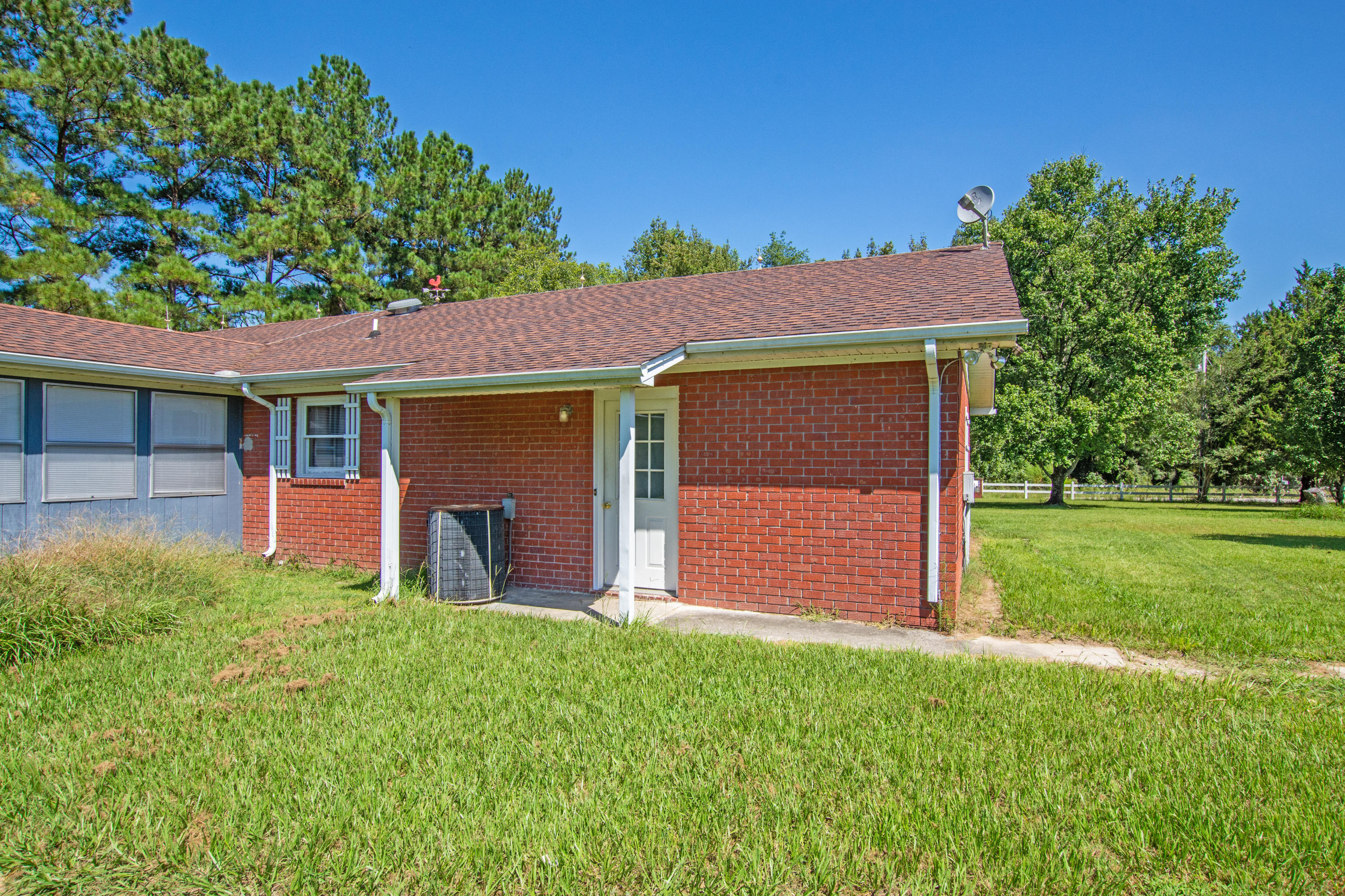 834 Van Dyke Road Cottageville, SC 29435 - Photo 10 of 26 back of house