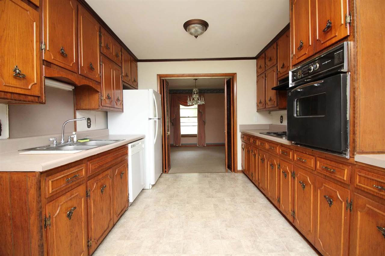 216 Janice Road Bolivar, TN 38008 - Photo 3 of 20 Photo 3