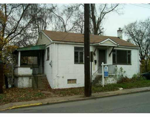 611 Case Street Rochester, PA 15074 - Photo 1 of 1 Gallery Image 1