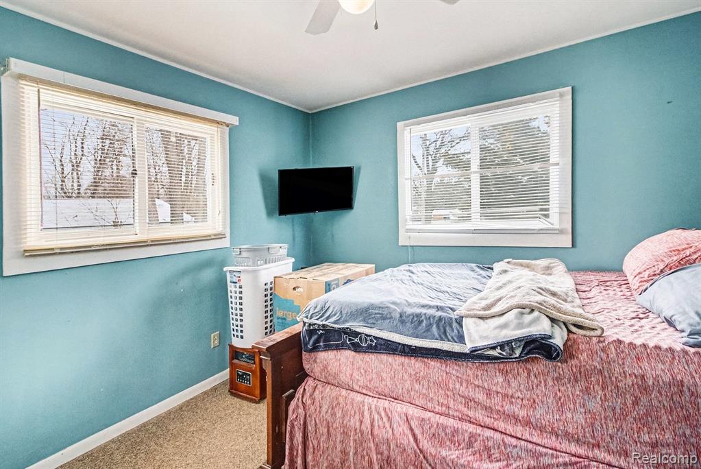 5380 Pontiac Lake Road Waterford, MI 48327 - Photo 16 of 26 Gallery Image 16