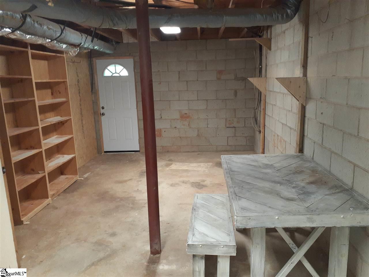 302 Hermitage Road Greenville, SC 29615 - Photo 23 of 28 Gallery Image 23