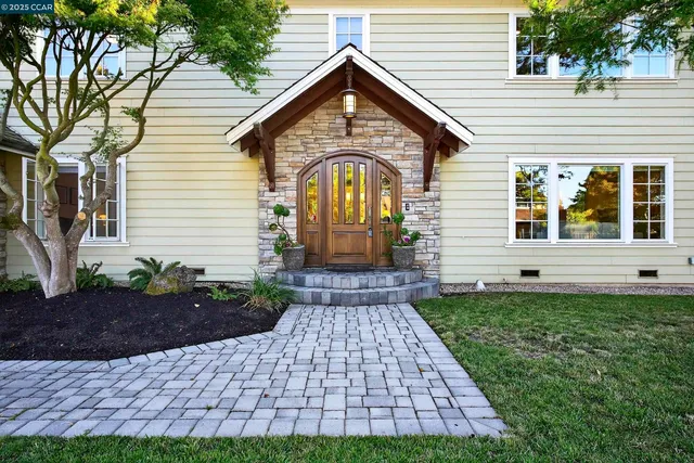 $2,495,000 | 1206 Rimer Drive, Moraga, CA 94556