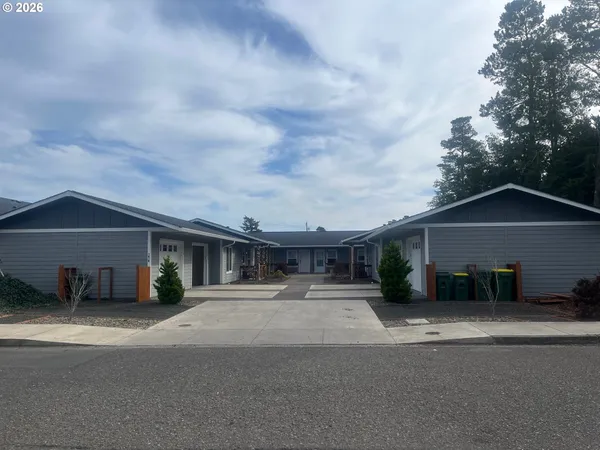 $745,000 | 1610 19th Street, Florence, OR 97439