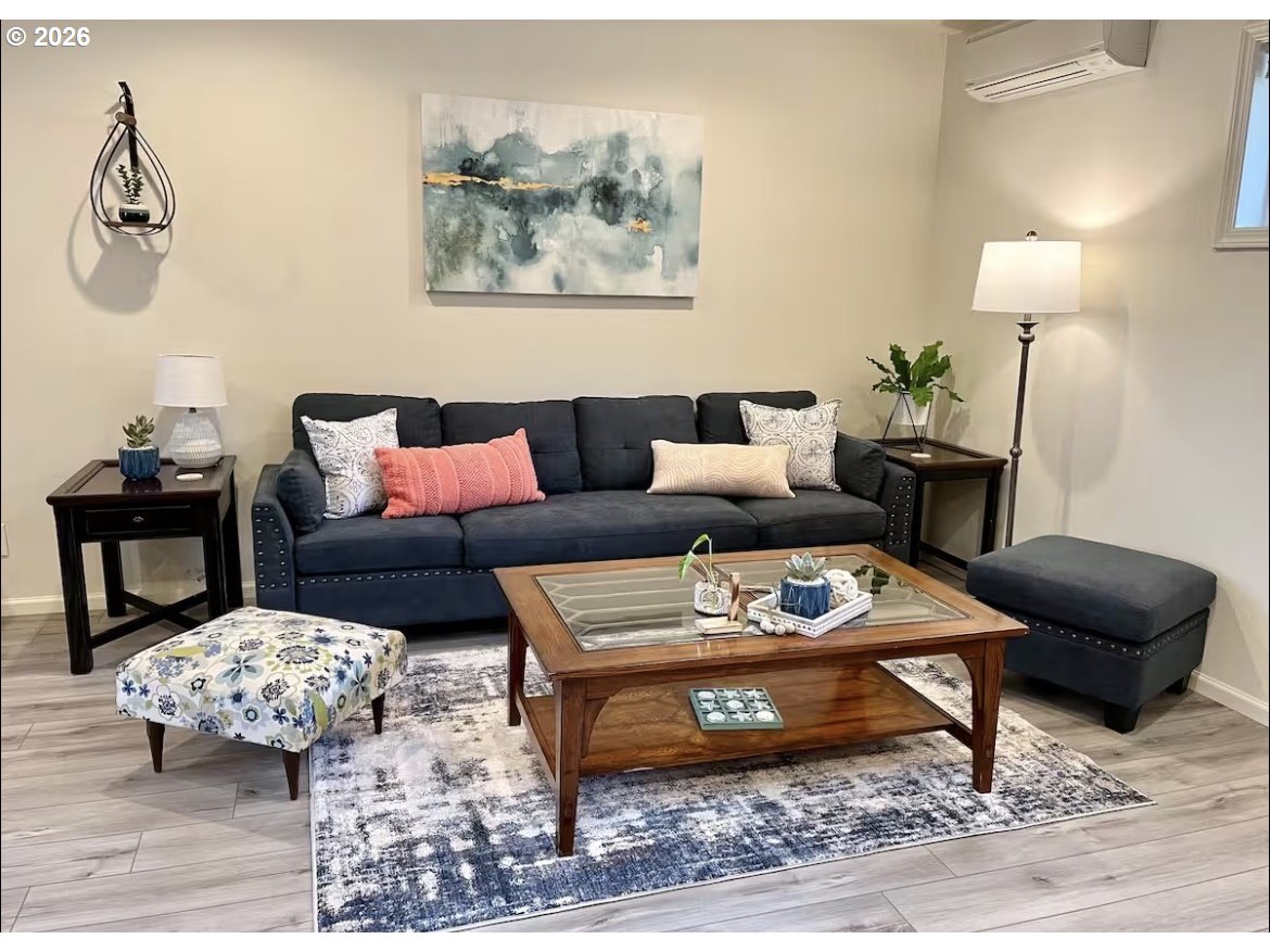 1610 19th Street Florence, OR 97439 - Photo 15 of 48 Living Room