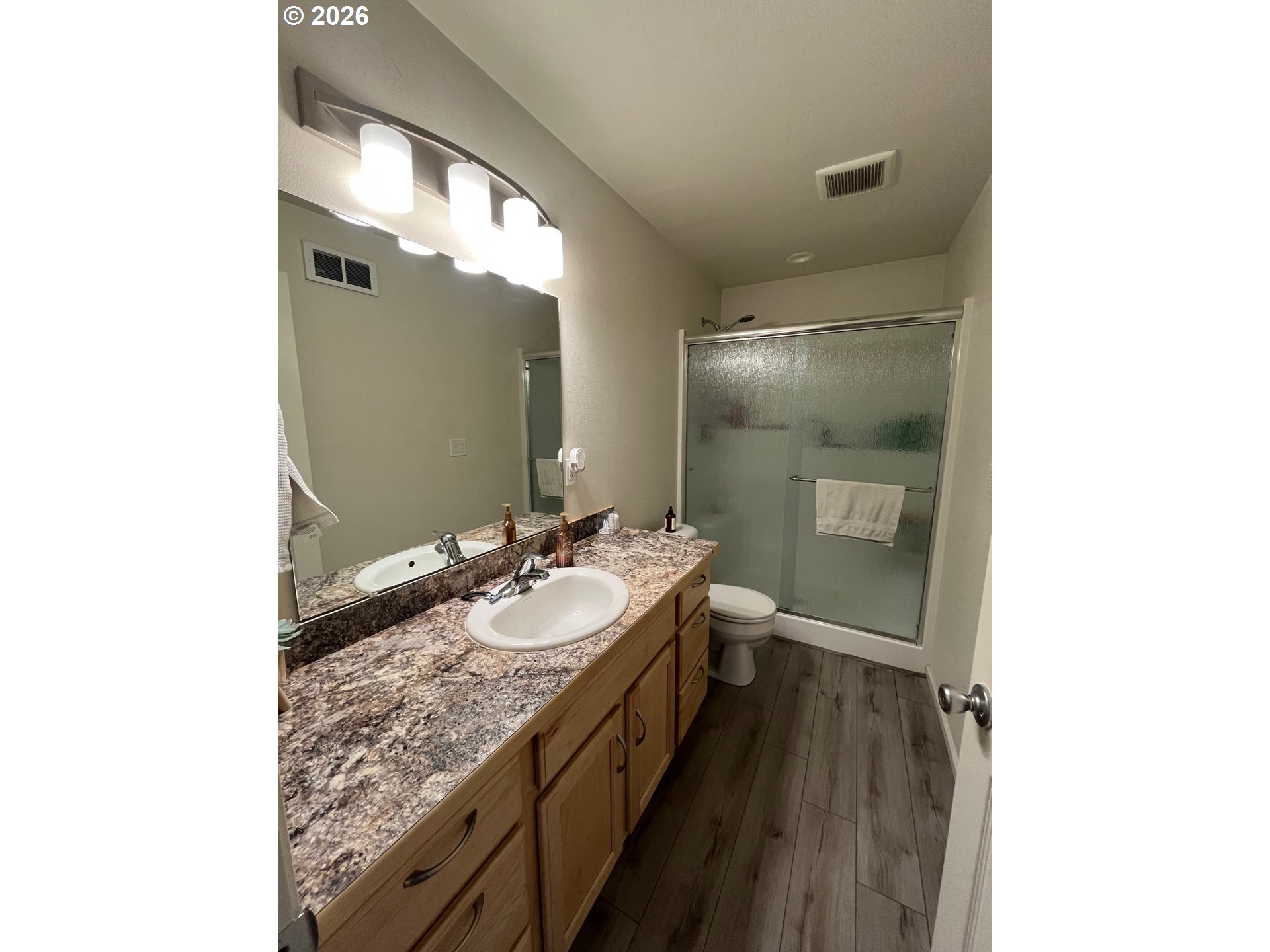 1610 19th Street Florence, OR 97439 - Photo 18 of 48 Bathroom