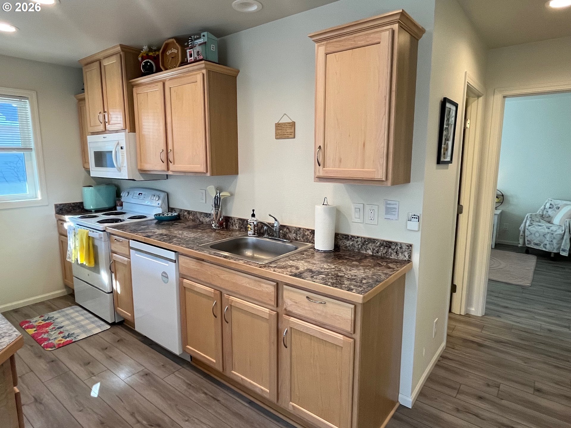1610 19th Street Florence, OR 97439 - Photo 41 of 48 Kitchen