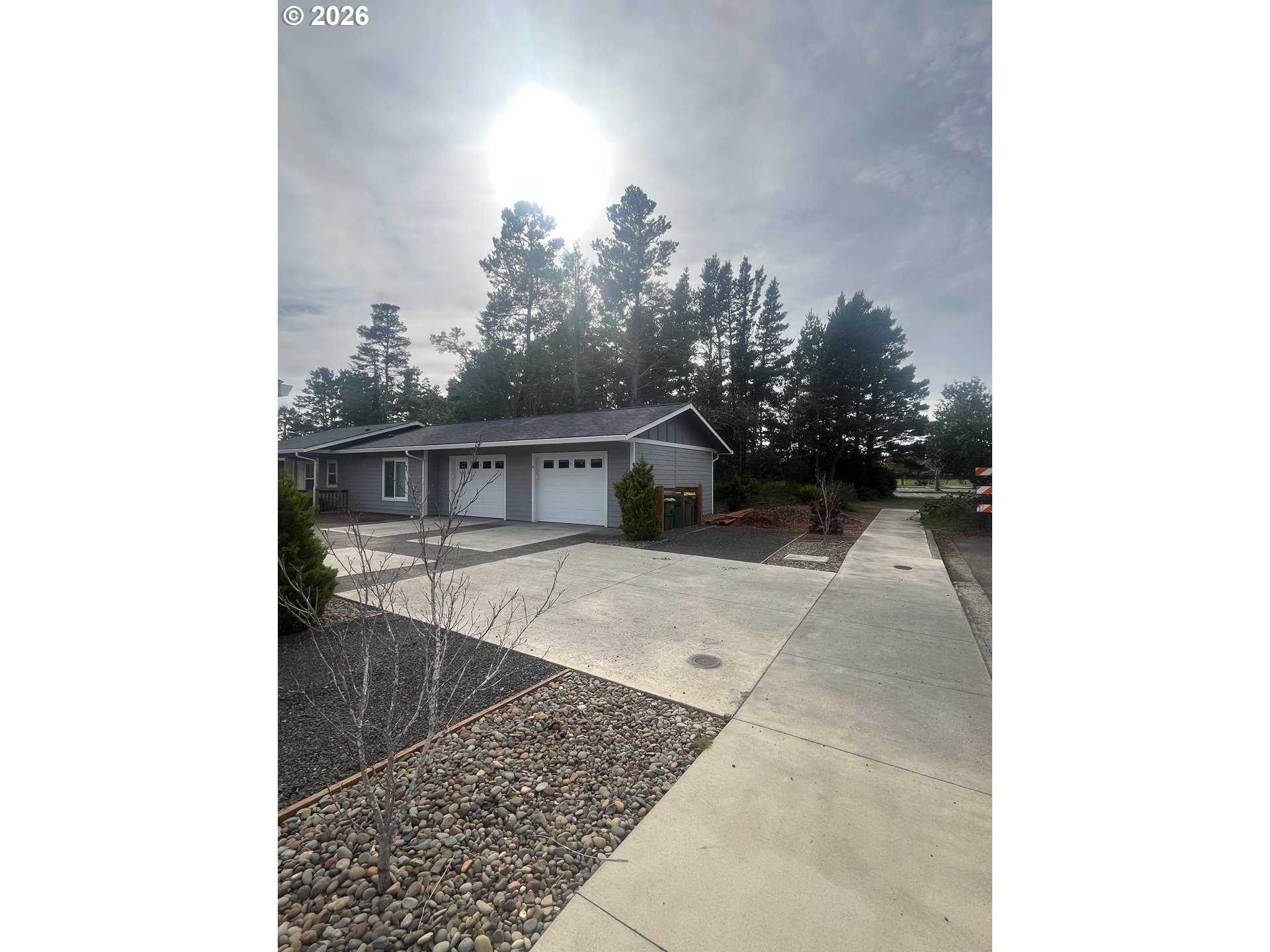 1610 19th Street Florence, OR 97439 - Photo 5 of 48 Driveway