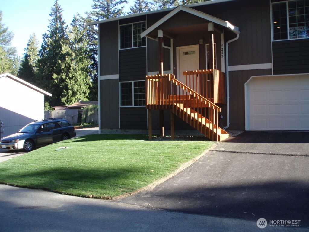 7223 Vandermark Road East Bonney Lake, WA 98391 - Photo 26 of 40