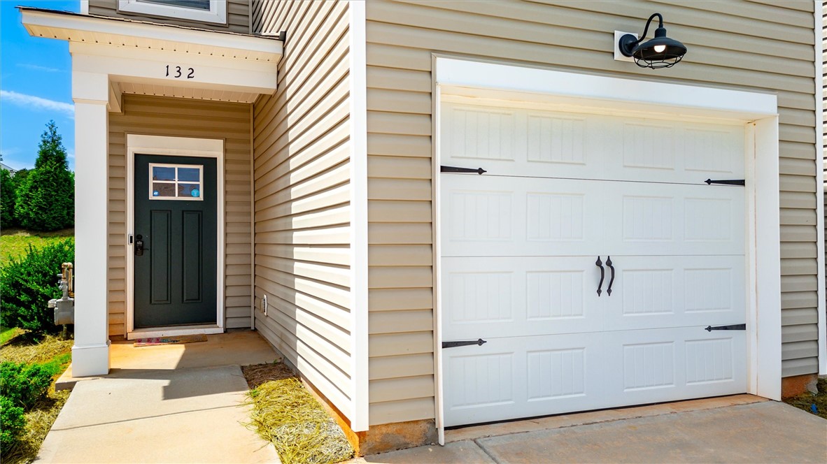 132 Adger Road Pendleton, SC 29670 - Photo 4 of 30