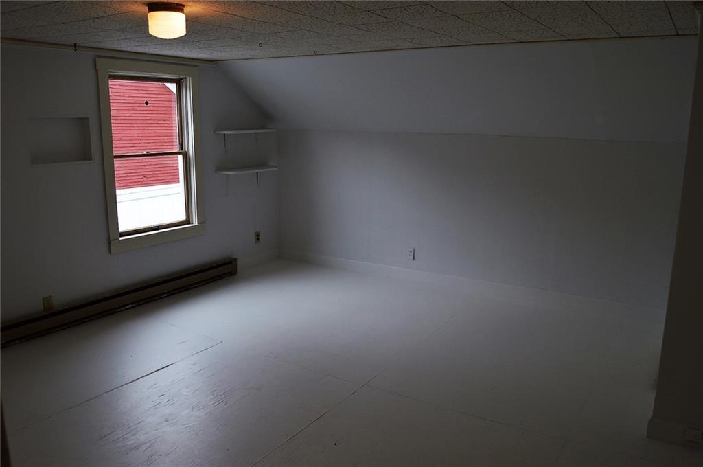 40 Avenue Road Garland, ME 04939 - Photo 21 of 27 Upstairs Bedroom