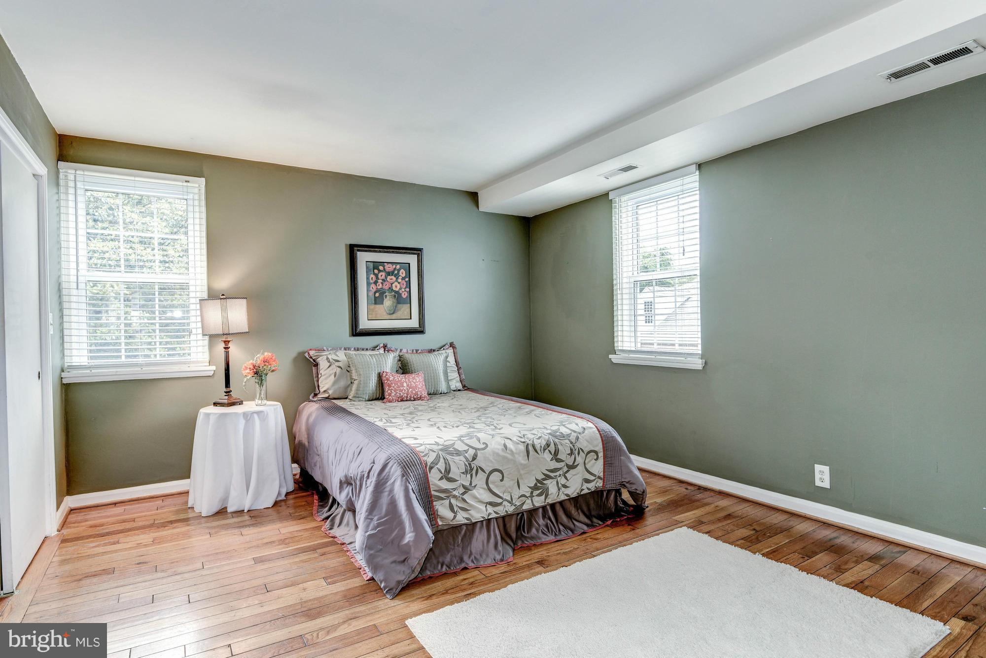4207 32nd Road South Arlington, VA 22206 - Photo 13 of 25 Bedroom (Master)