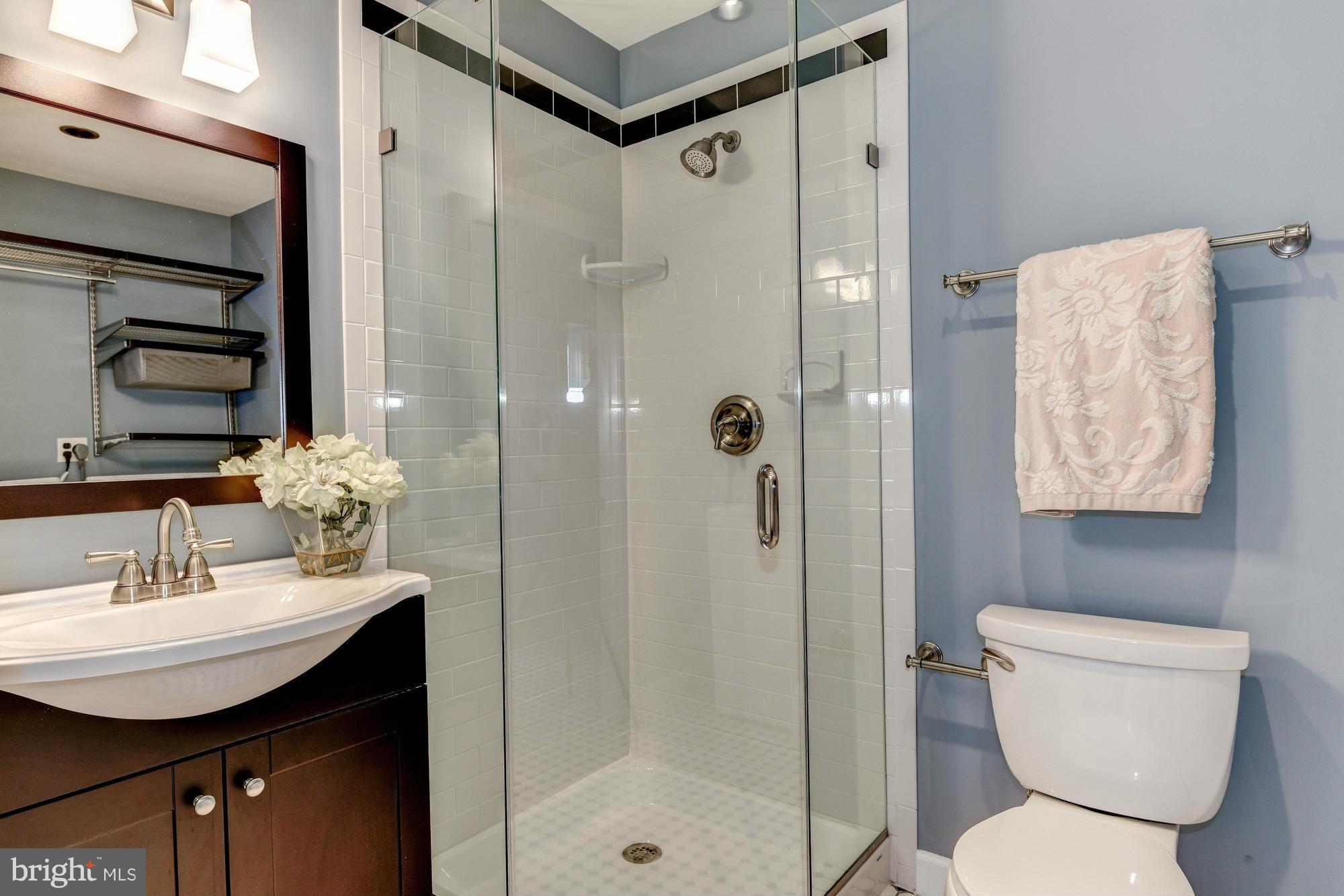 4207 32nd Road South Arlington, VA 22206 - Photo 22 of 25 Bath