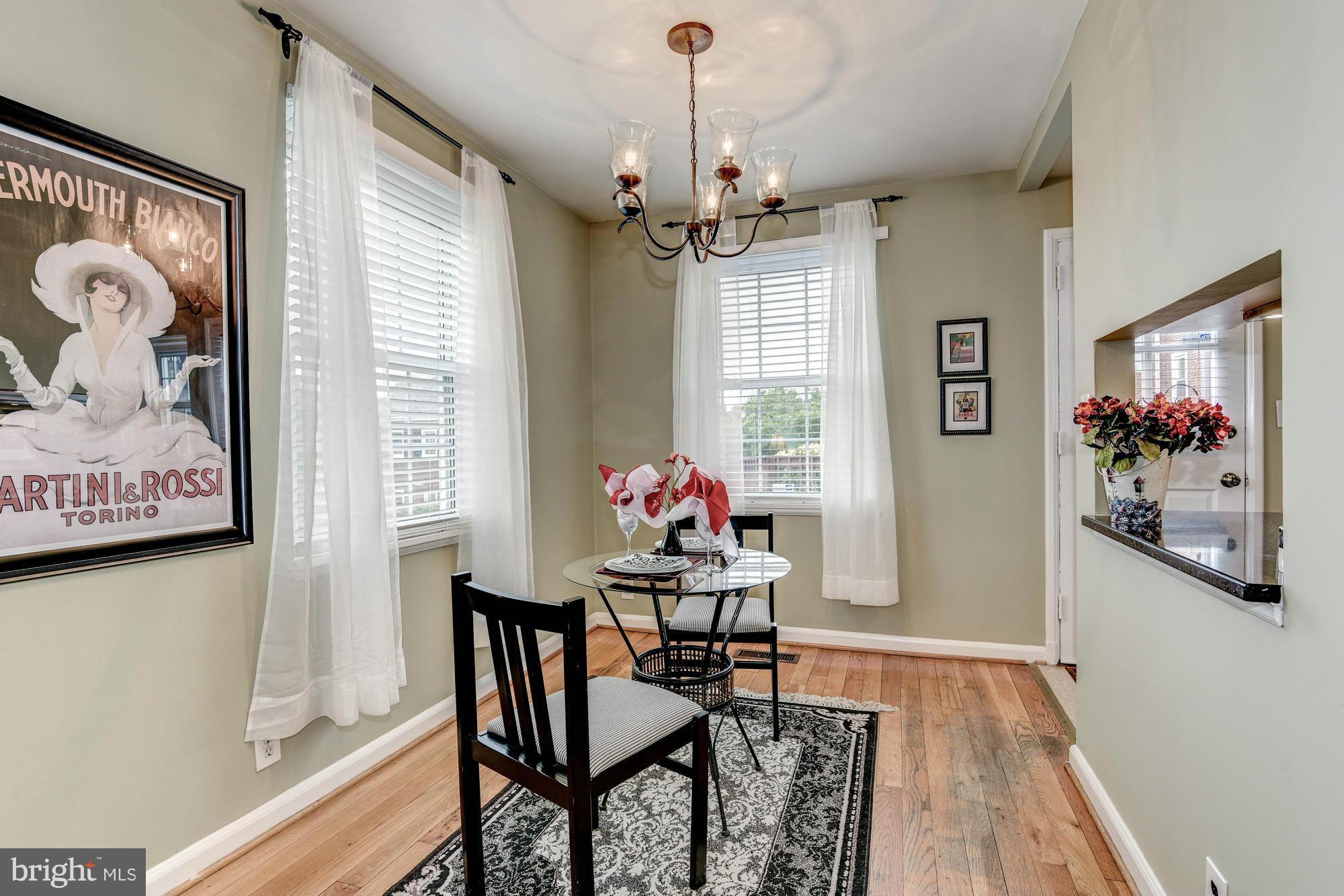 4207 32nd Road South Arlington, VA 22206 - Photo 7 of 25 Dining Room