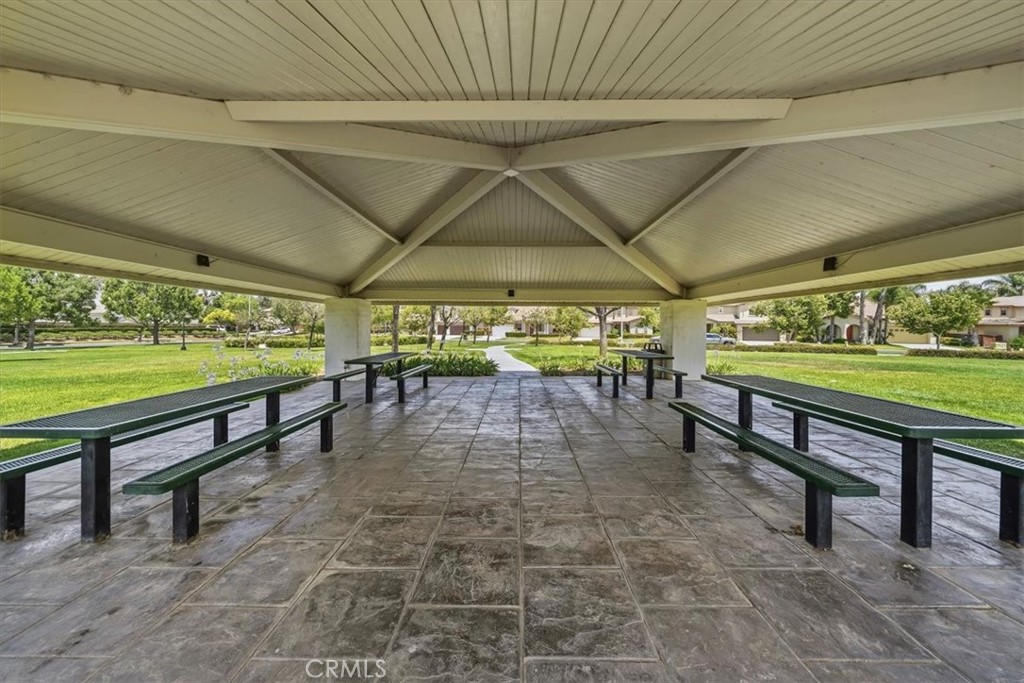 11535 Springwood Court Riverside, CA 92505 - Photo 47 of 50 Entertaining area