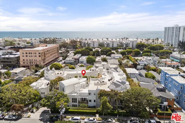 $1,599,000 | 3002 3rd Street, Unit 304, Santa Monica, CA 90405