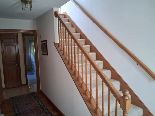 $499,900 | 15 Cheyenne Road, Worcester, MA 01606