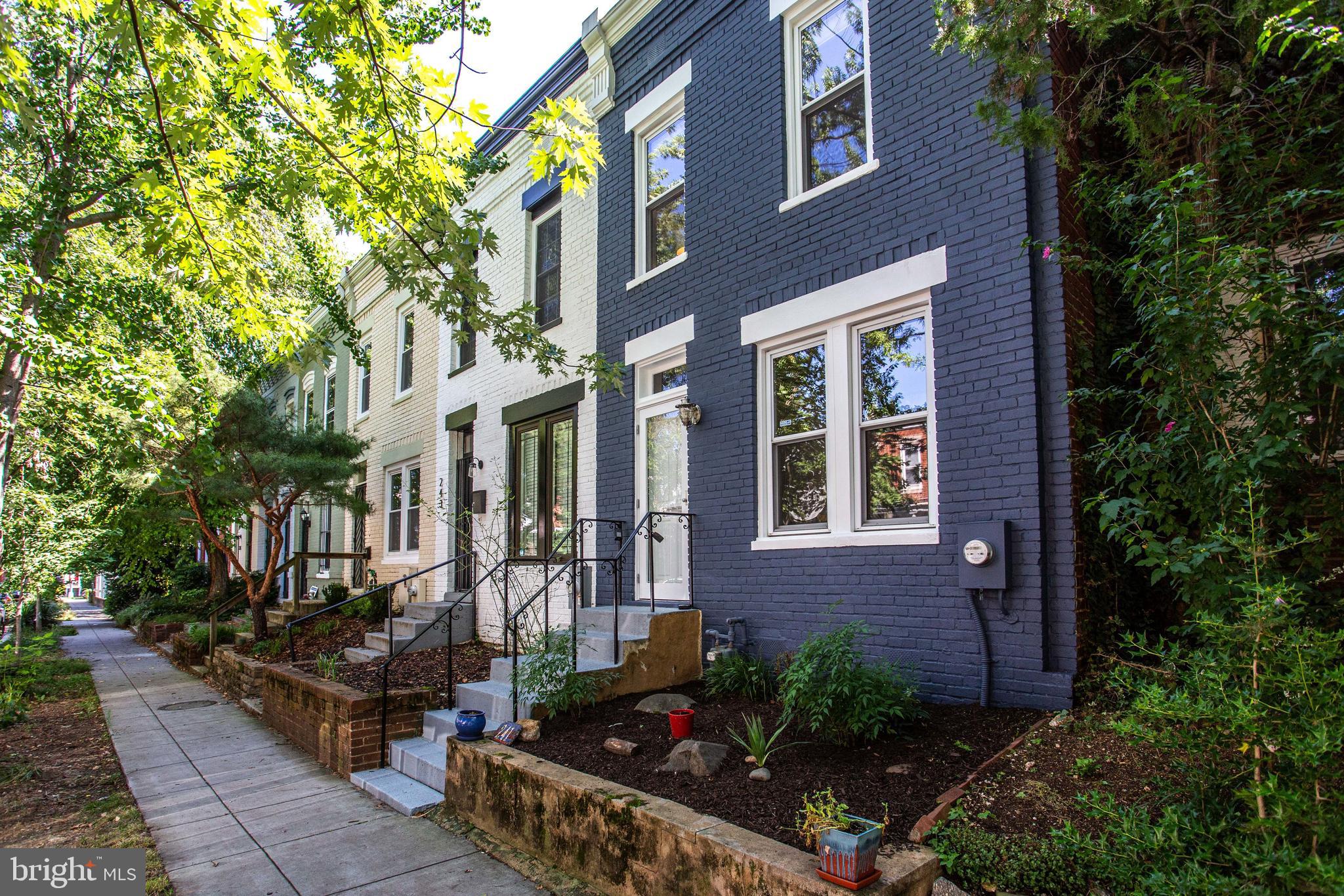 241 Warren Street Northeast Washington, DC 20002 - Photo 36 of 43 Charming Warren Street, just off Lincoln Park/H St