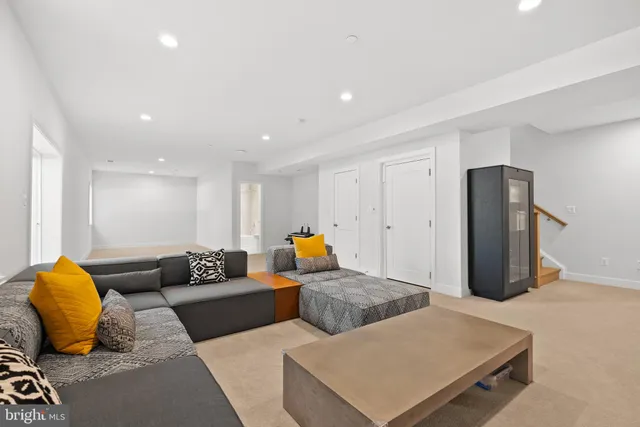 $2,225,000 | 9541 Wildoak Drive, Bethesda, MD 20814