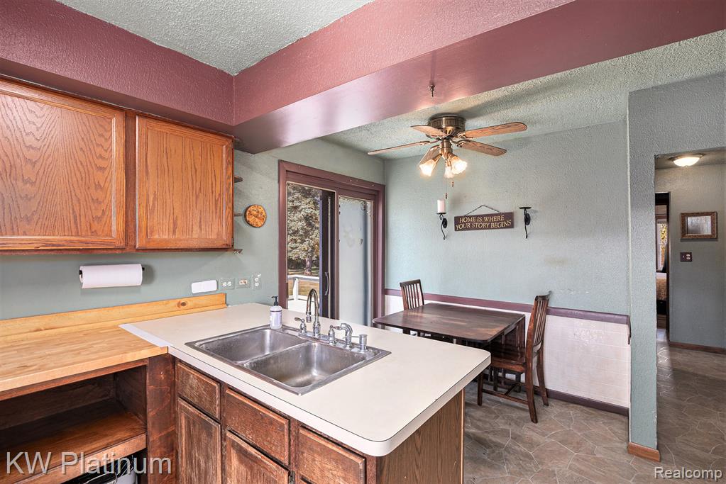 8060 Brockway Road Melvin, MI 48454 - Photo 7 of 39