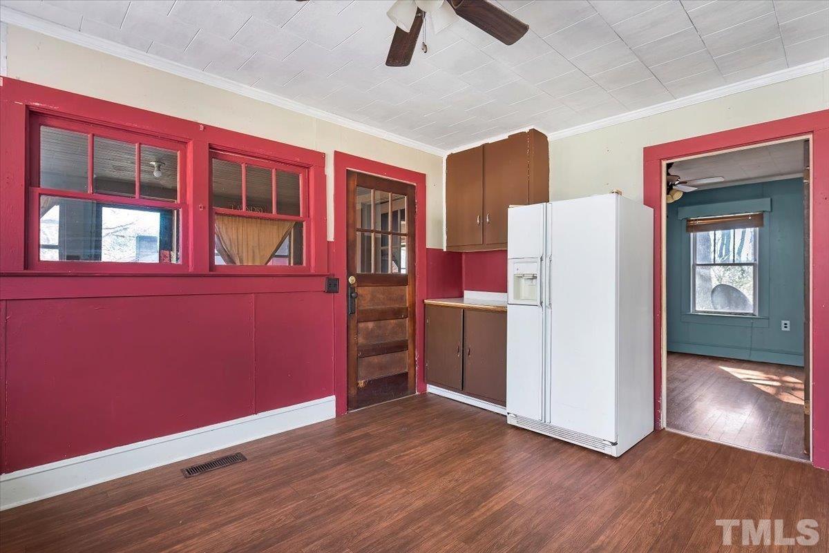 1899 Jason Road Seagrove, NC 27341 - Photo 17 of 51 a view of a livingroom with furniture and wooden floor