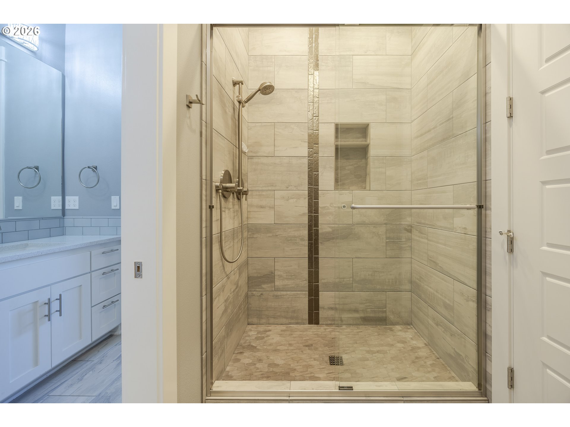 4048 Eagle View Drive Eugene, OR 97405 - Photo 33 of 48 a bathroom with a shower and a sink