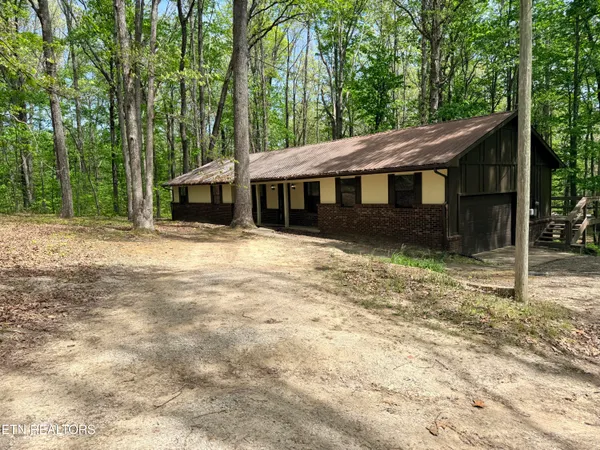 $259,900 | 549 Yellow Cliff Estates Road, Jamestown, TN 38556