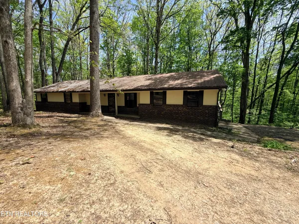 $259,900 | 549 Yellow Cliff Estates Road, Jamestown, TN 38556