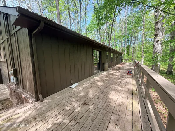 $259,900 | 549 Yellow Cliff Estates Road, Jamestown, TN 38556