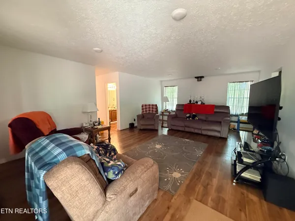 $259,900 | 549 Yellow Cliff Estates Road, Jamestown, TN 38556