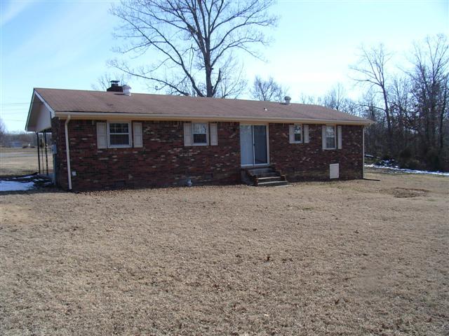 350 Stevenson Circle Tennessee Ridge, TN 37178 - Photo 2 of 16 Back view - all brick and well maintained.