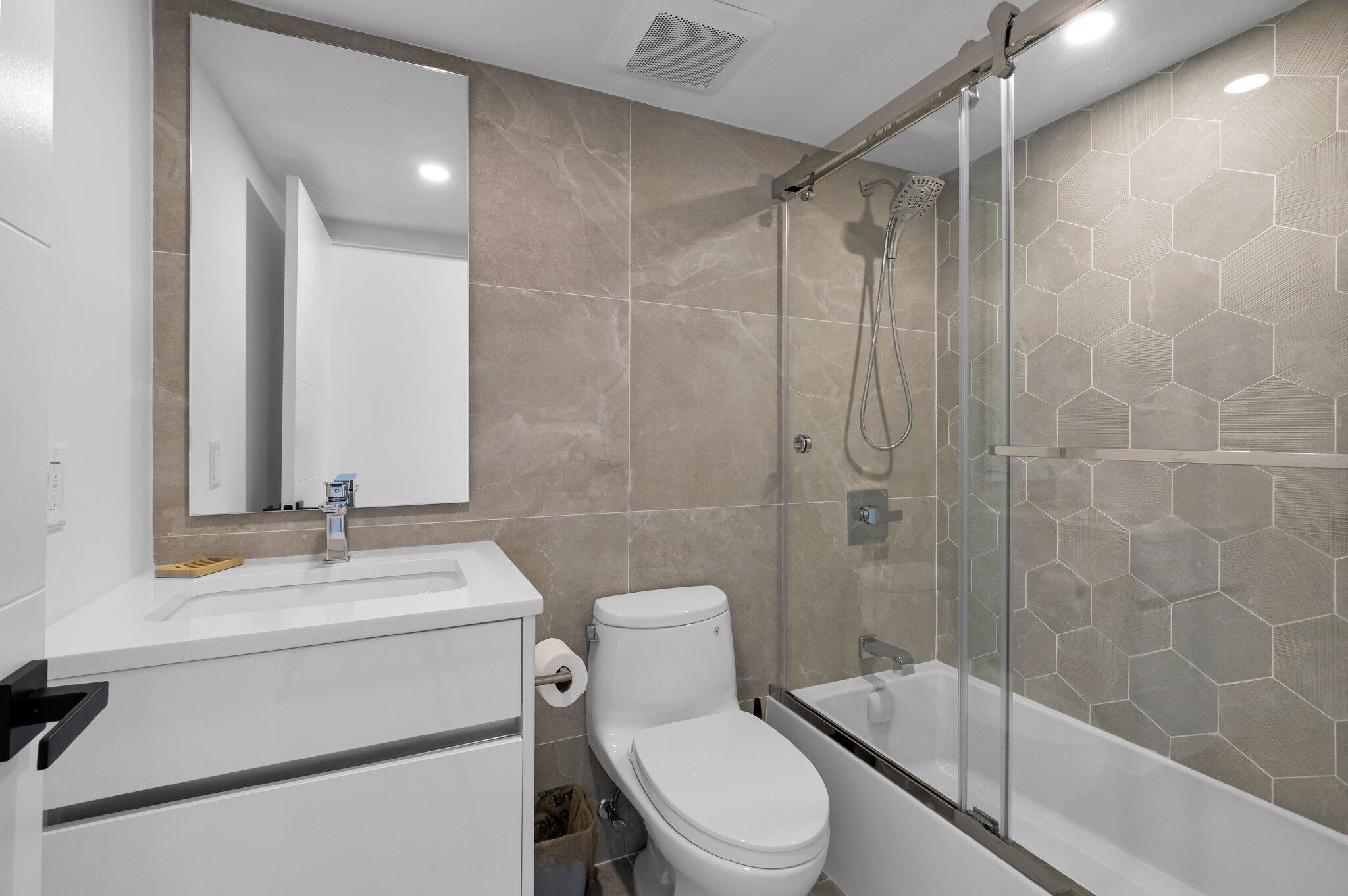 1006 Bridgewood Place Boca Raton, FL 33434 - Photo 21 of 49 30-web-or-mls-DSC_5932