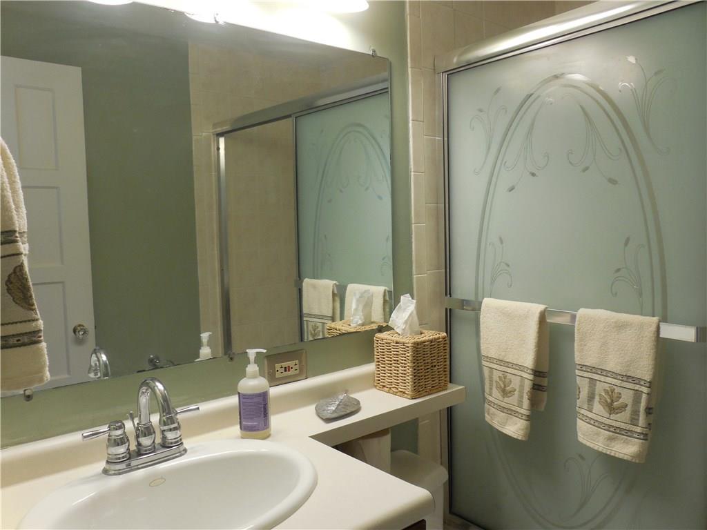 163 Castle Road Pittsburgh, PA 15234 - Photo 8 of 21 Gallery Image 8
