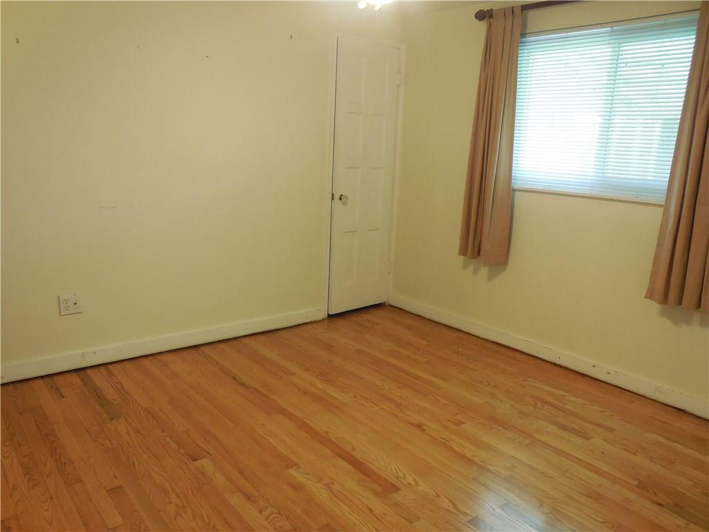 163 Castle Road Pittsburgh, PA 15234 - Photo 9 of 21 Gallery Image 9