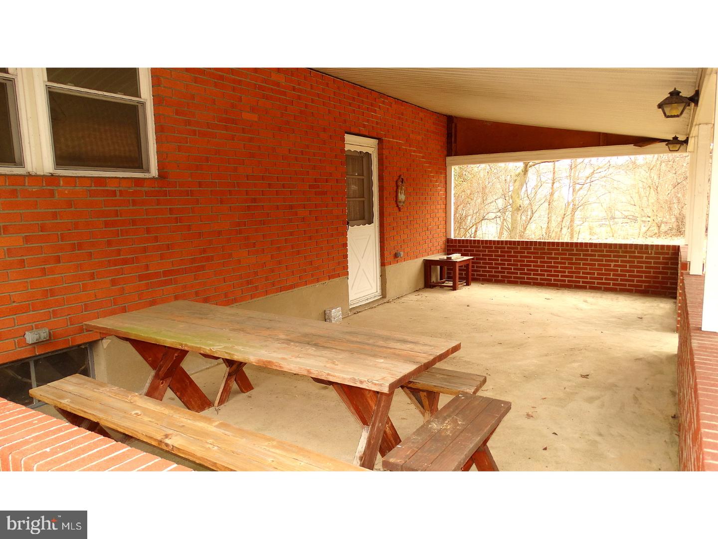 1709 Hampton Road Bethlehem, PA 18020 - Photo 17 of 21 Gallery Image 17