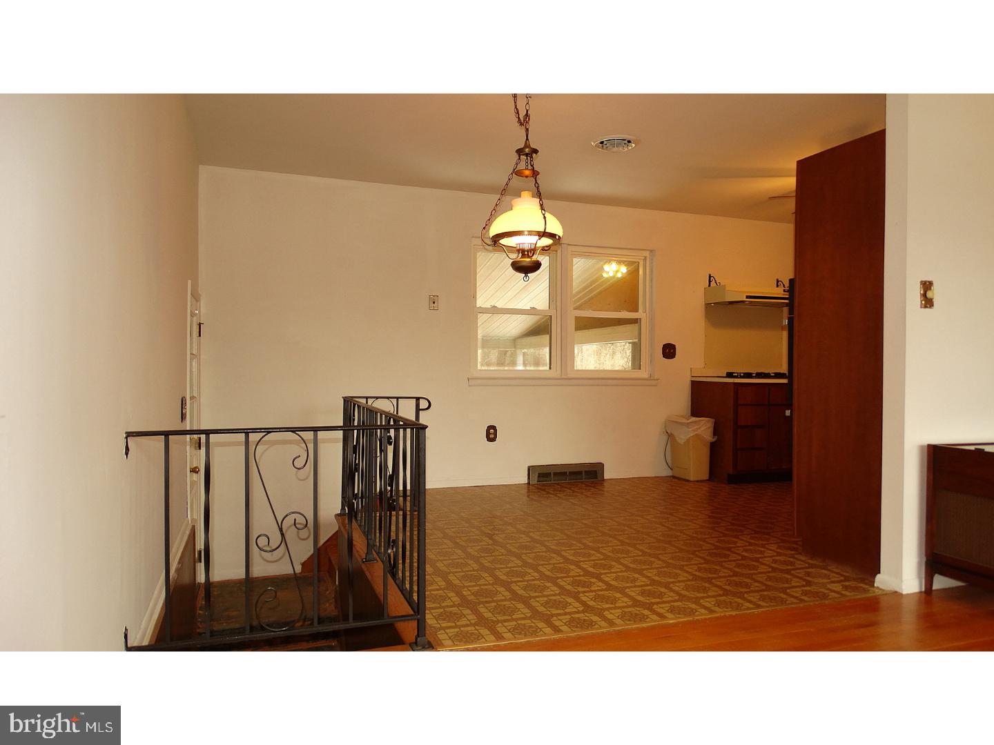 1709 Hampton Road Bethlehem, PA 18020 - Photo 4 of 21 Gallery Image 4