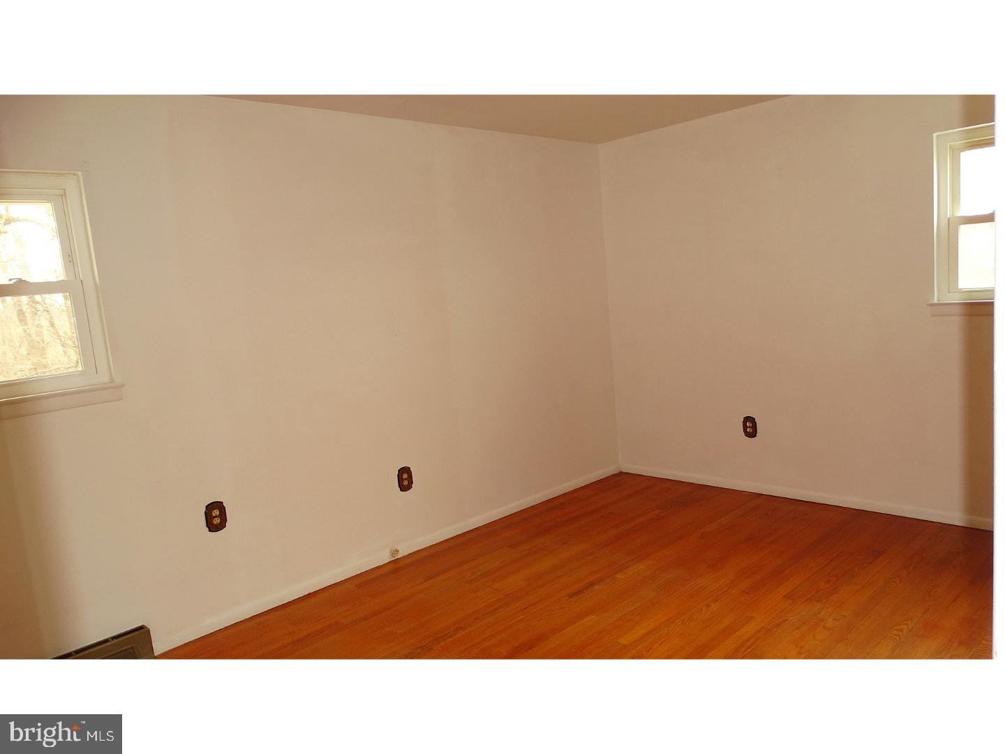 1709 Hampton Road Bethlehem, PA 18020 - Photo 7 of 21 Gallery Image 7