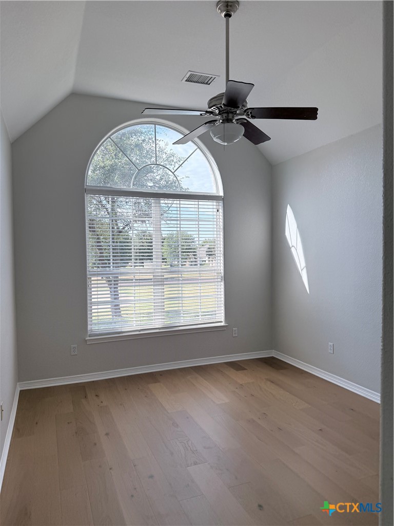 1084 Frederick Lane Temple, TX 76502 - Photo 25 of 40 an empty room with a window
