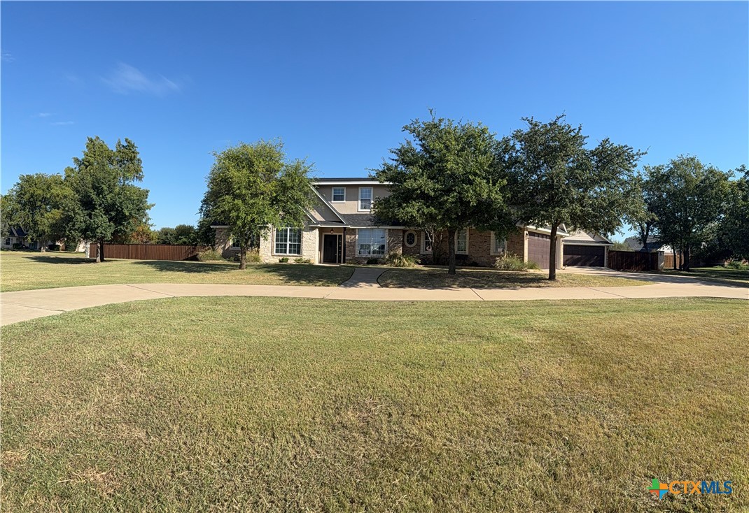 1084 Frederick Lane Temple, TX 76502 - Photo 4 of 40 a house view with a outdoor space