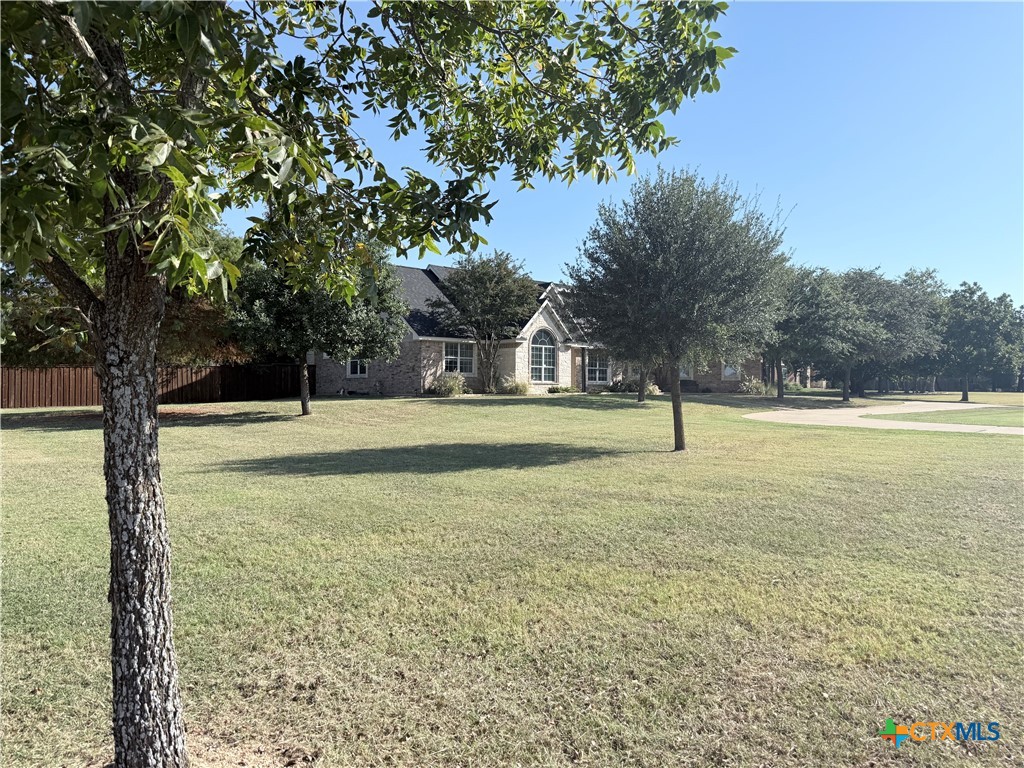 1084 Frederick Lane Temple, TX 76502 - Photo 5 of 40 a view of a field with trees