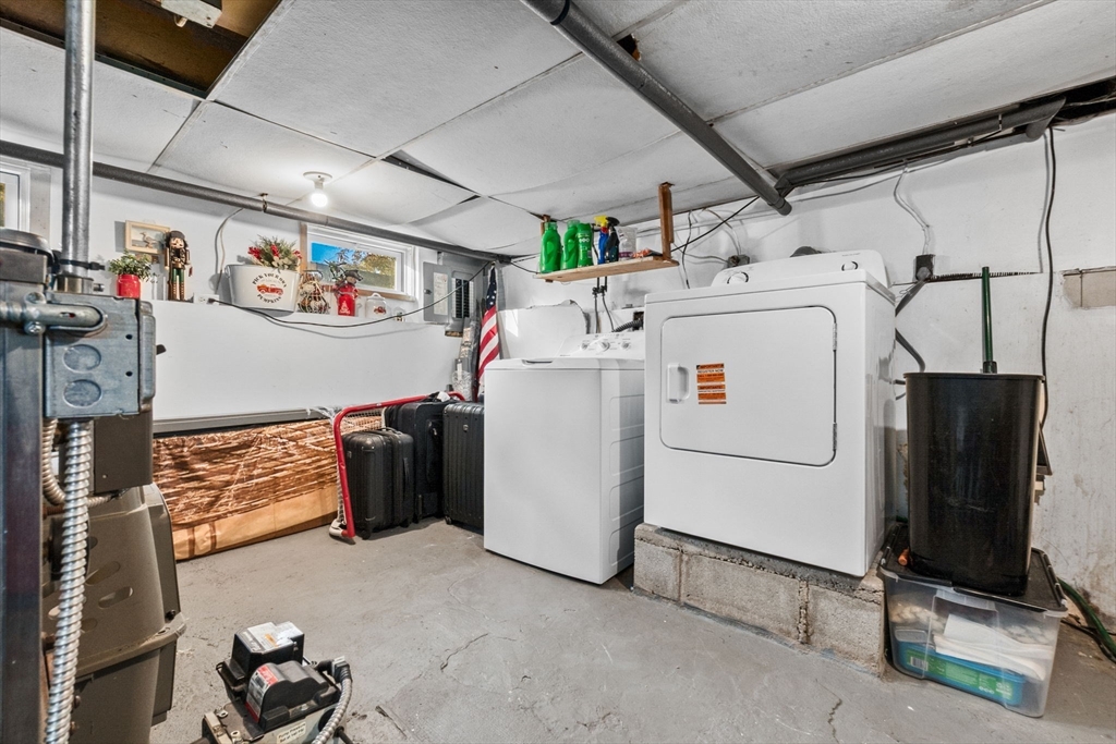 65 Poplar Street Gloucester, MA 01930 - Photo 22 of 23 a utility room with dryer and washer