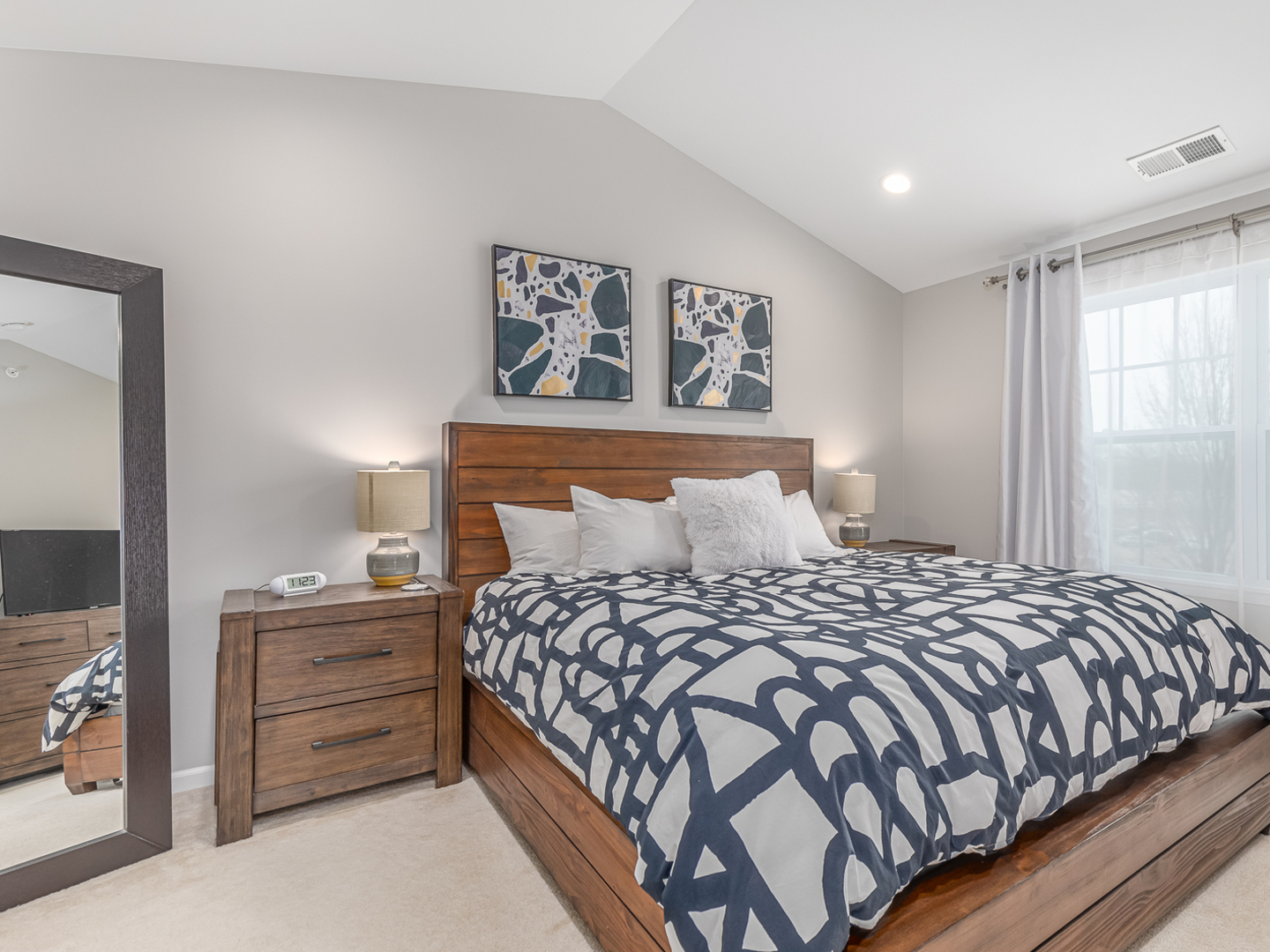 102 Lexington Lane Rolling Meadows, IL 60008 - Photo 16 of 37