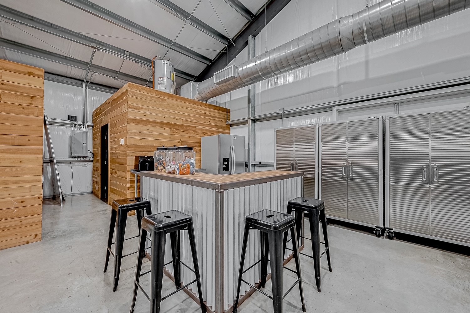 3819 Cottonwood School Road Rosenberg, TX 77471 - Photo 35 of 37 a view of a room with gym equipment