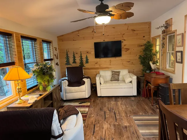 $165,000 | 17 Amidon Lane, Tamworth, NH 03886