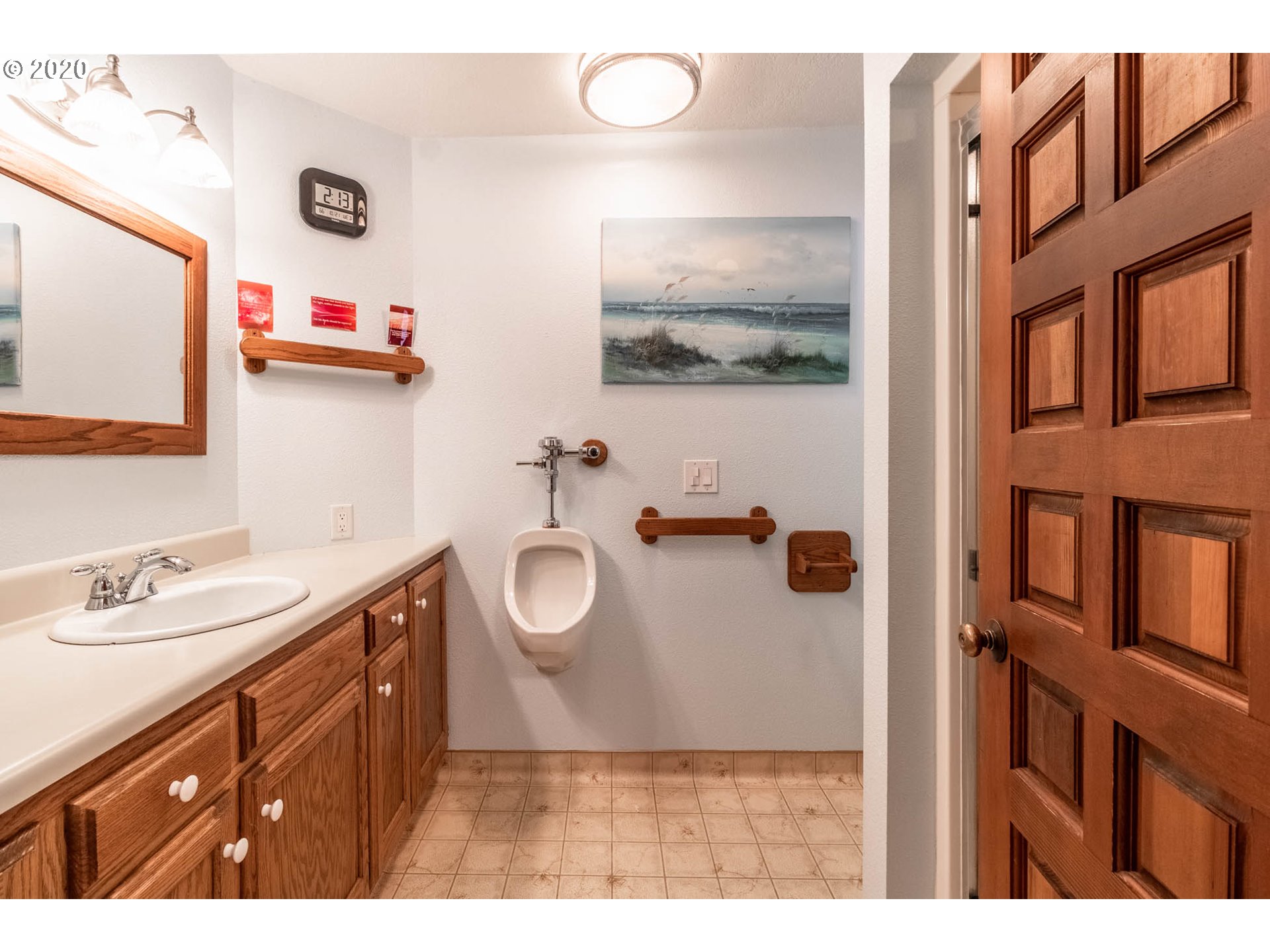 2030 Cemetery Road Cottage Grove, OR 97424 - Photo 16 of 32 Gallery Image 16