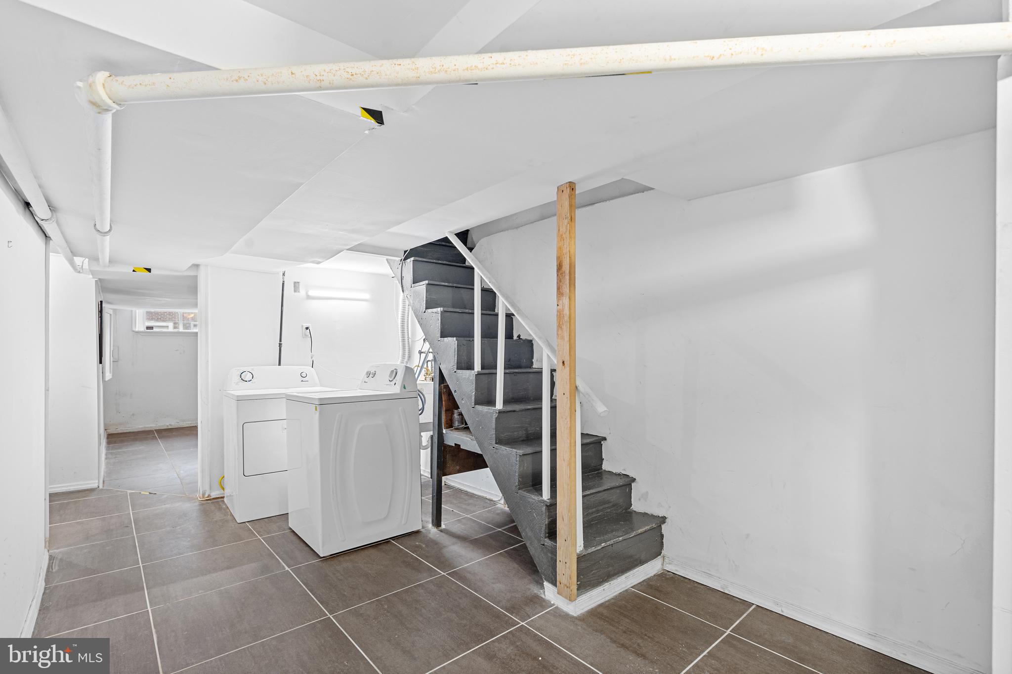 305 Margate Road Upper Darby, PA 19082 - Photo 12 of 20 a room with white cabinets and entryway