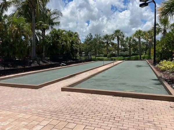 a view of a tennis court