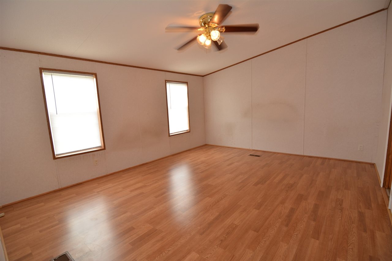 7222 Greenwood Road Chandler, IN 47610 - Photo 11 of 19 Gallery Image 11