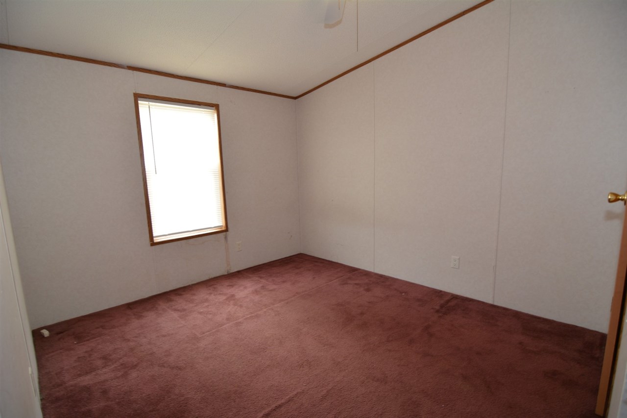 7222 Greenwood Road Chandler, IN 47610 - Photo 14 of 19 Gallery Image 14