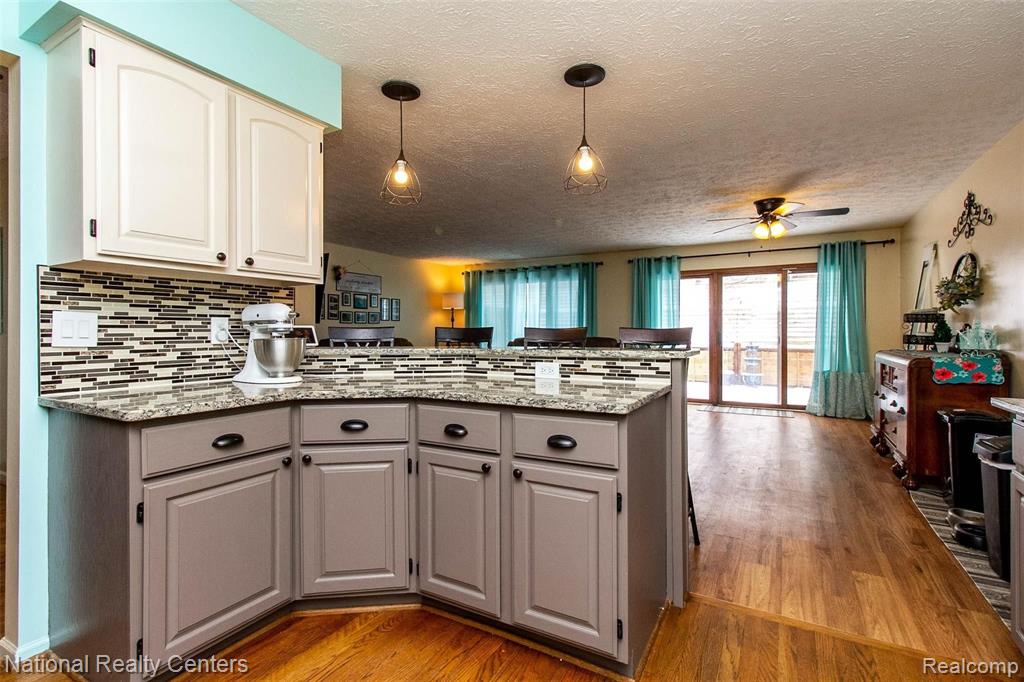 6547 Ridgeview Drive, Unit 28 Clarkston, MI 48346 - Photo 13 of 37