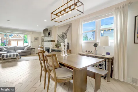 $775,000 | 7505 Hogarth Street, Springfield, VA 22151